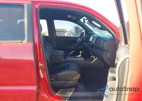 2017 Toyota Tacoma Sr V6/Sr5 V6/Trd Off Road/Trd Pro/Trd Sport z USA, uszkodzony, nr VIN 3TMCZ5AN5HM103370